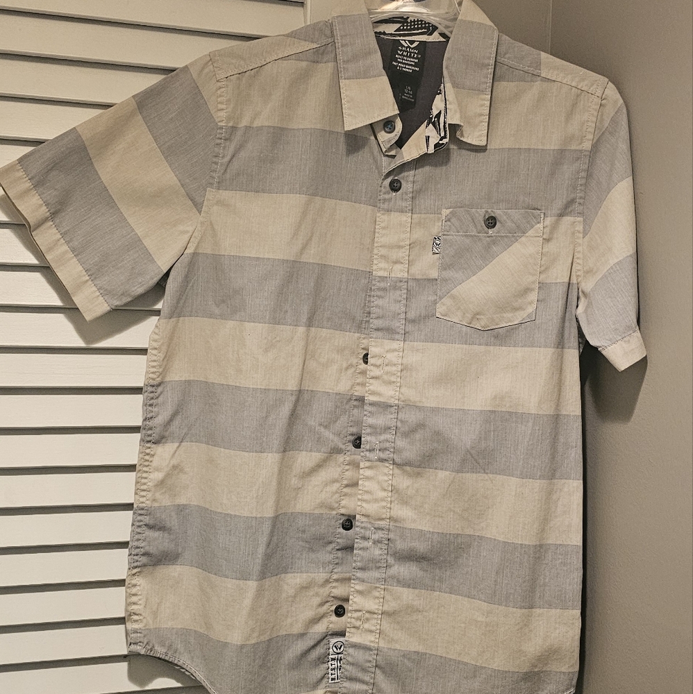 Shaun White boys shirt size Large (12/14)